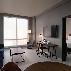 Suite 1 Bedroom Suite 1 King